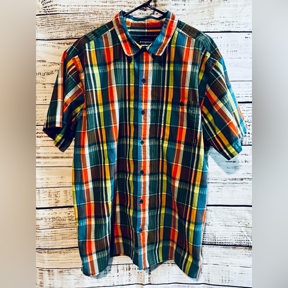 Patagonia Blue and Orange‎ Casual Button Down Shirt